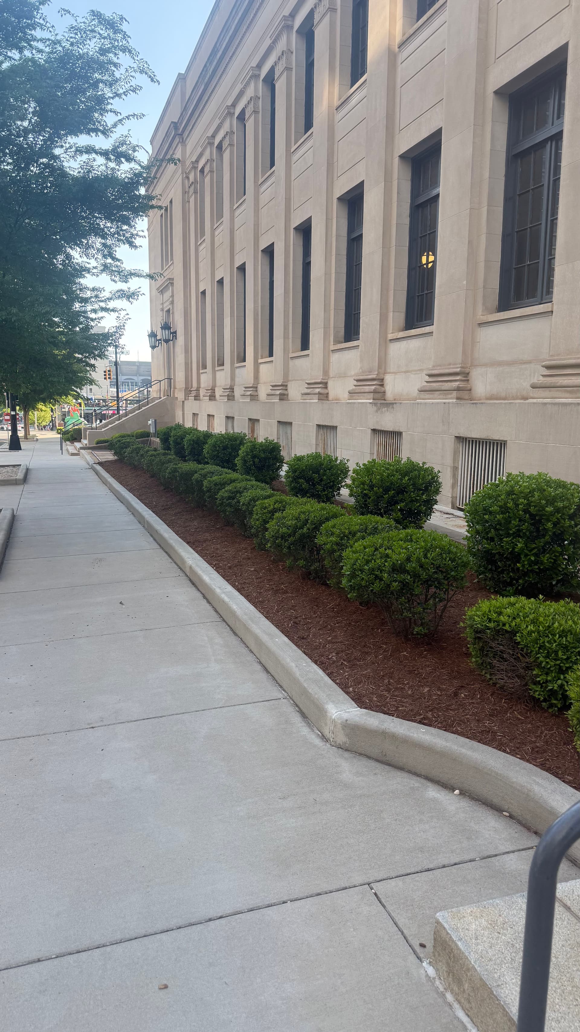 Gallery photos for Premium Mulch Install at the Federal Courthouse in Charlotte: Image #2