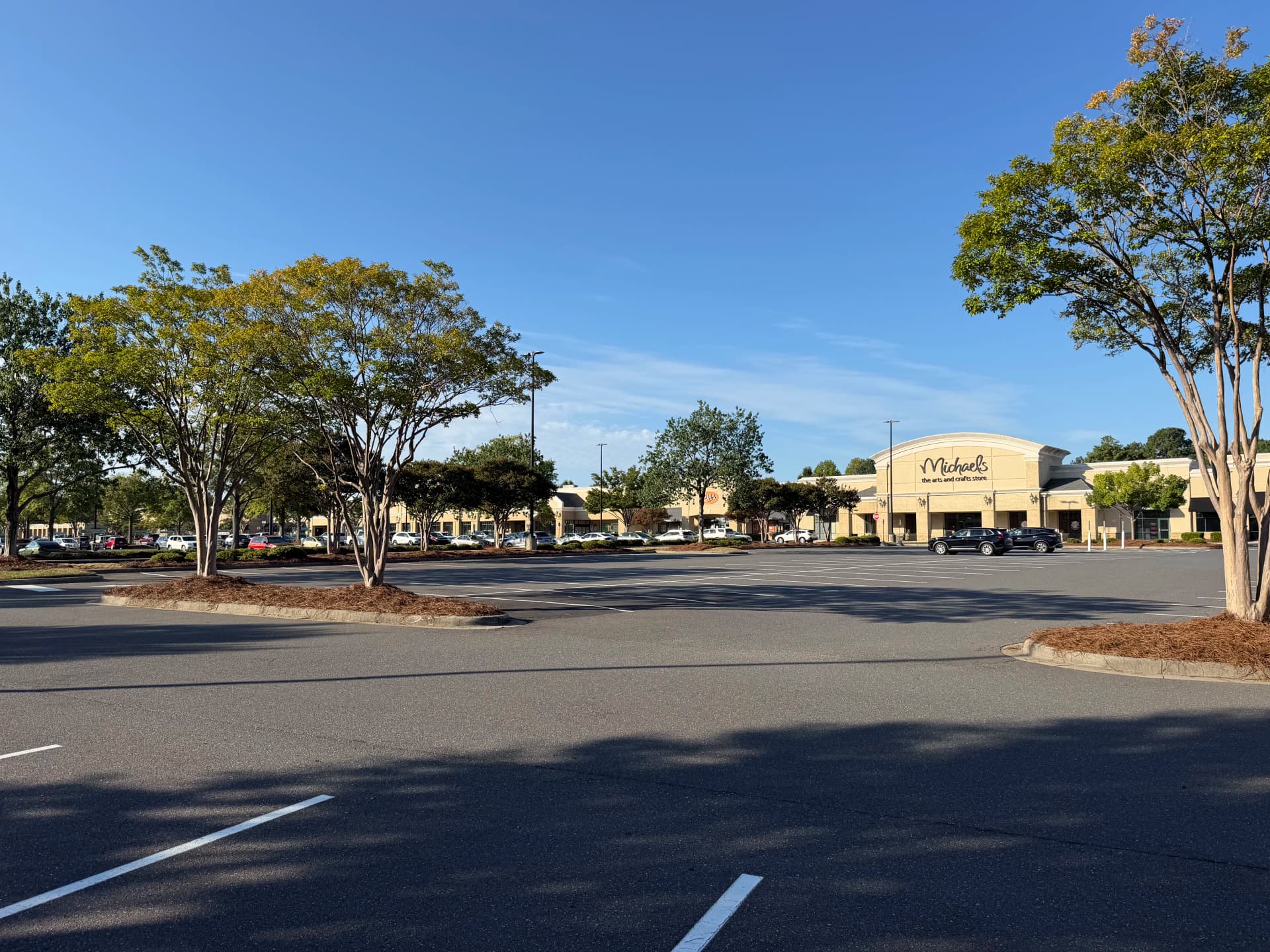 Gallery photos for Commercial Landscaping at Stonecrest Shopping Center Charlotte: Image #2